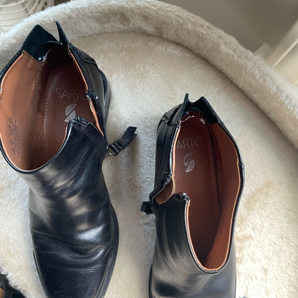 Sarto Woman’s Leather Shoes in SZ 8 in gently used condition - Picture 10 of 12